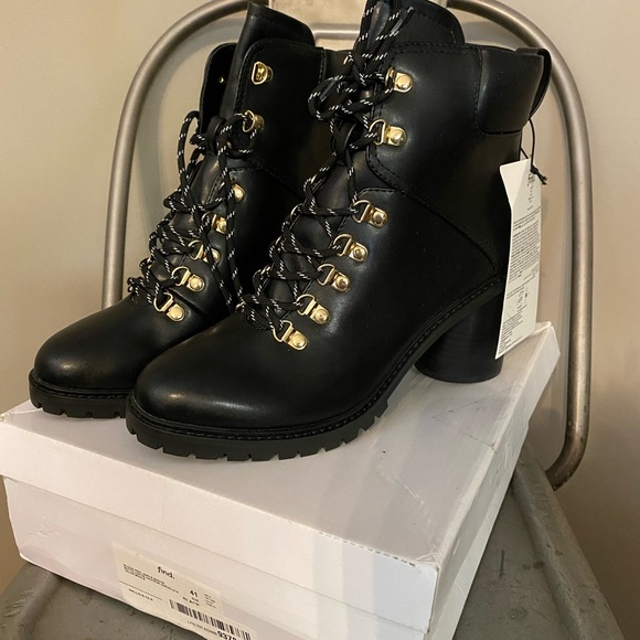 Find, Block Heel Ankle Bootie, Black sz10w New! - Picture 2 of 6